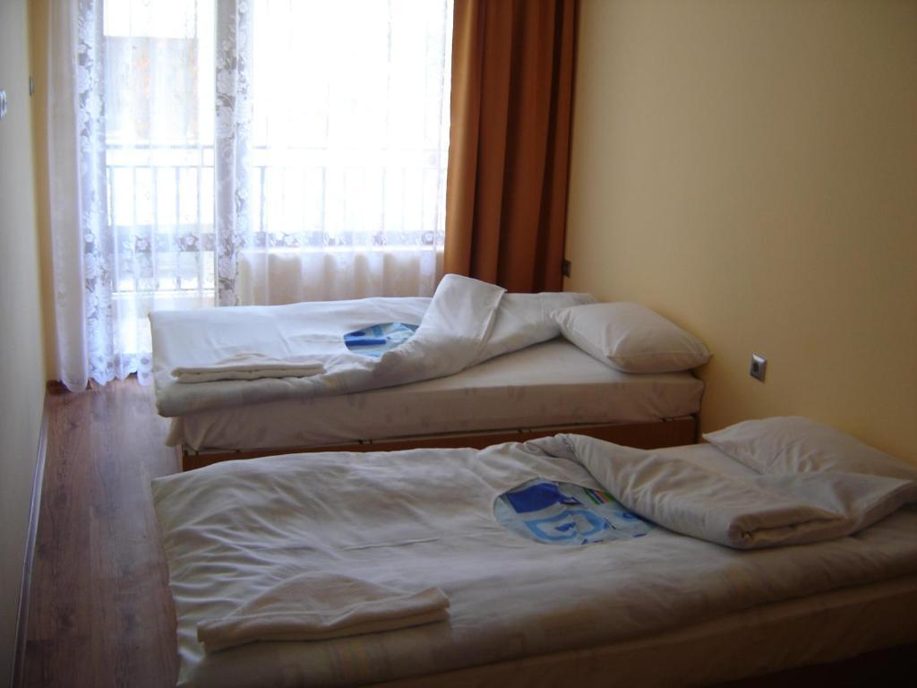 Central Park Family Hotel Kavarna Room photo